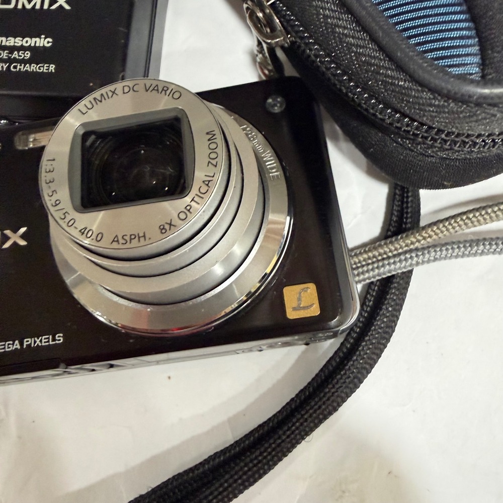Panasonic Lumix DMC-FH22 Digital Camera 14MP 8x Zoom Black Y2K Digicam Bundle - Picture 4 of 16